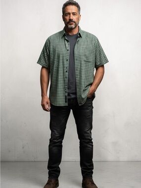 Casual Short-Sleeve Green Checked Button-Down Shirt